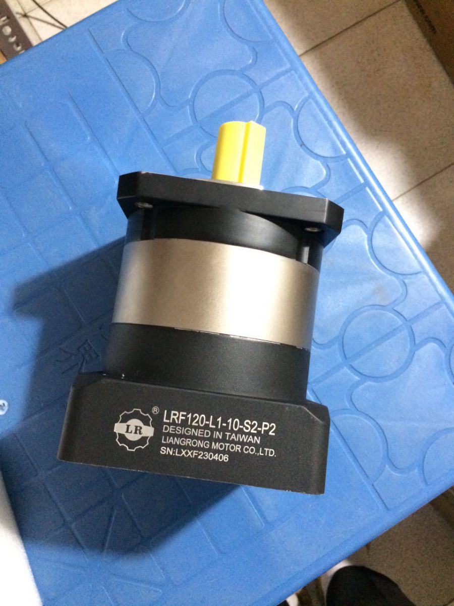 hộp số servo 2KW LRF120 1-5